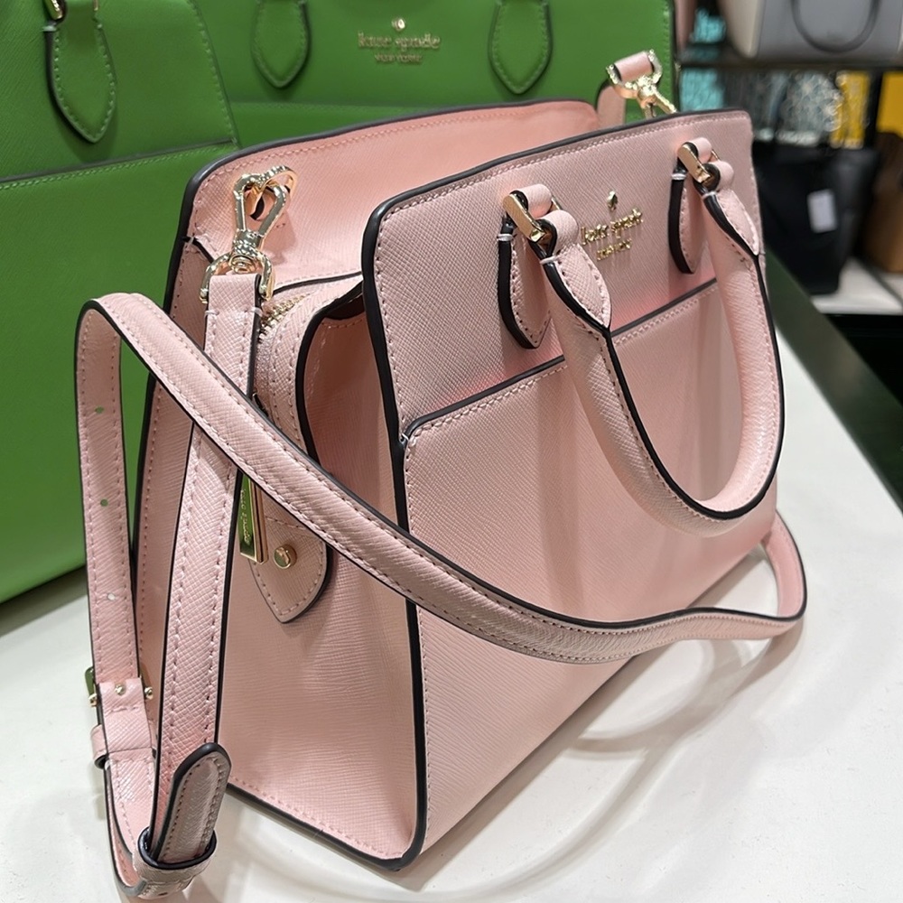 Kate Spade Madison Saffiano Leather Small Satchel
COLOR:
Conch Pink
NWT - Picture 14 of 16